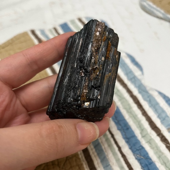 Obsidian Rock - Picture 2 of 3